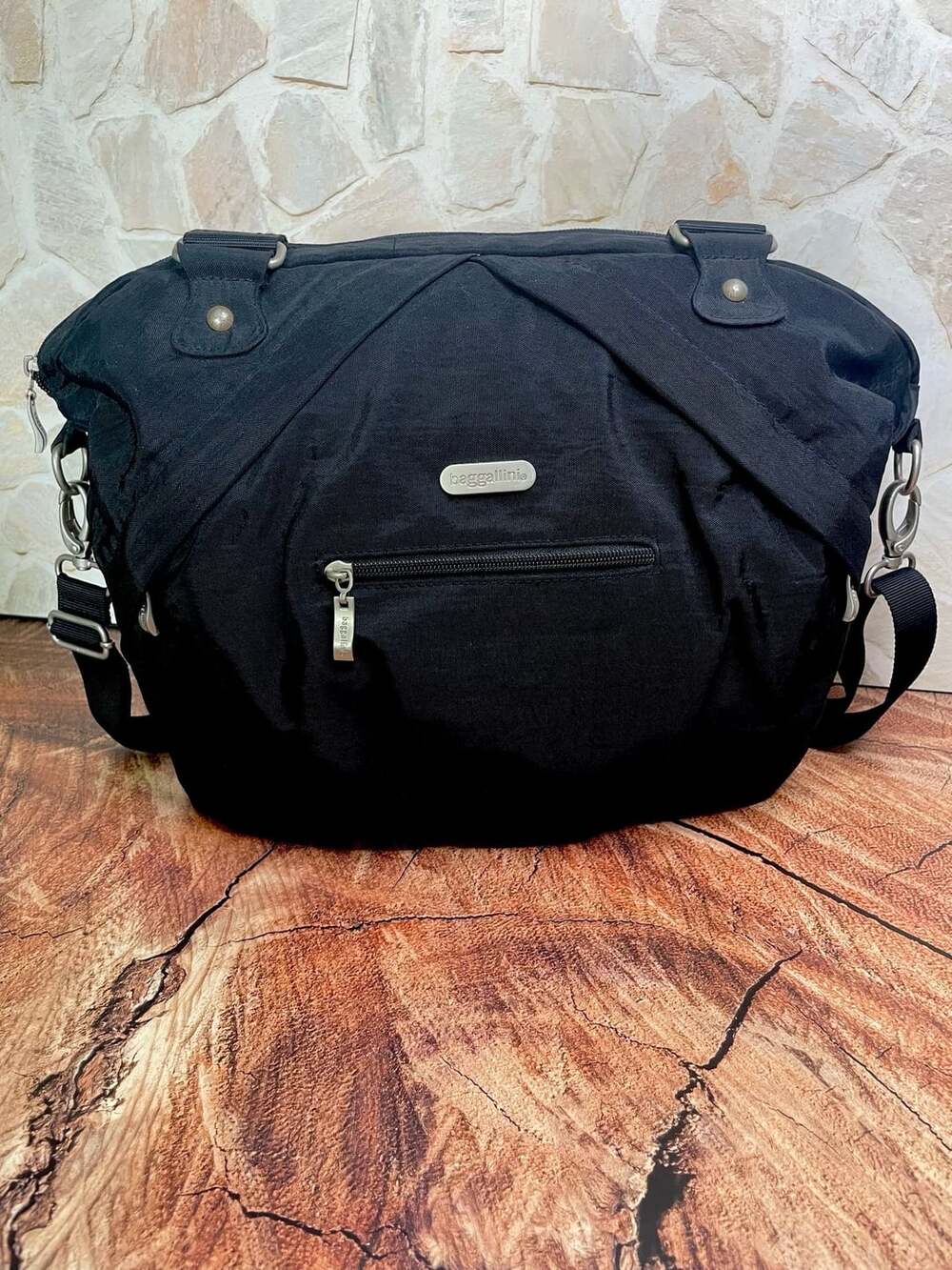 Baggallini Odyssey Convertible Crossbody Shoulder Bag Black